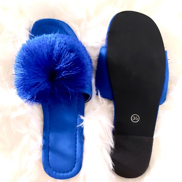 Sandals - Picture 2 of 2